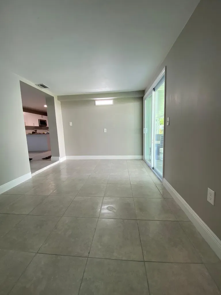 9121 Bamboo Drive Palm Beach Gardens FL 33410