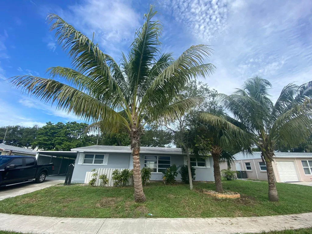 9121 Bamboo Drive Palm Beach Gardens FL 33410