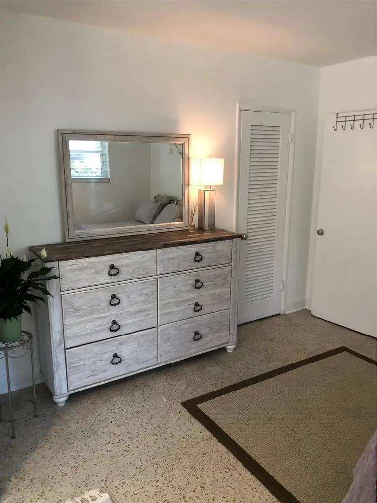 900 SE 12th Street Fort Lauderdale FL 33316