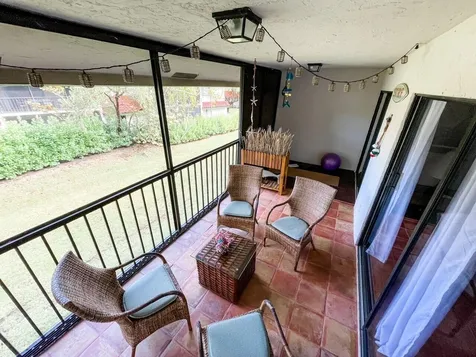 25 Lexington Lane W Palm Beach Gardens FL 33418