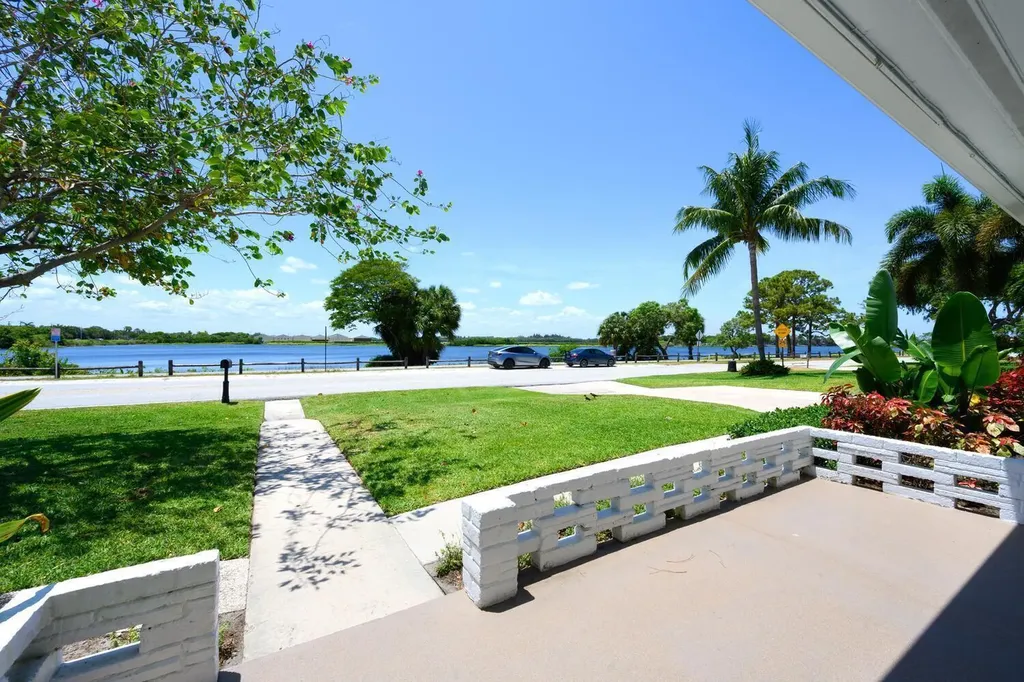 5920 Lake Osborne Drive Lake Worth FL 33461