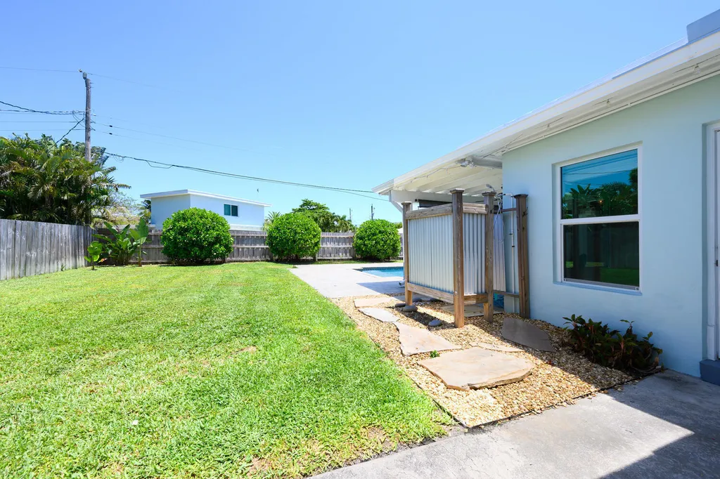 5920 Lake Osborne Drive Lake Worth FL 33461
