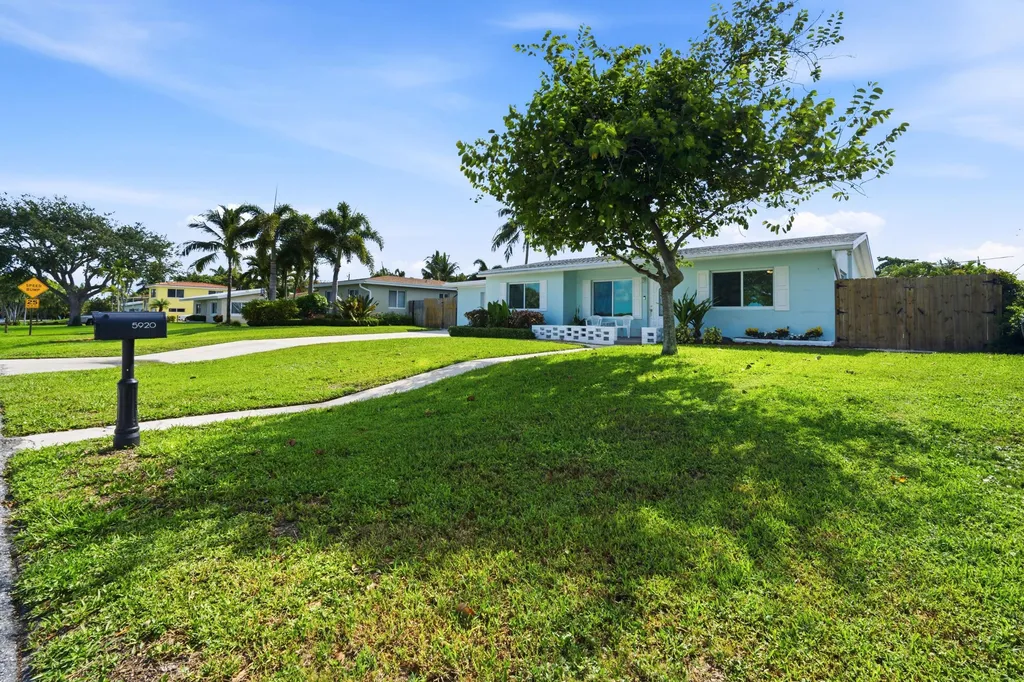 5920 Lake Osborne Drive Lake Worth FL 33461
