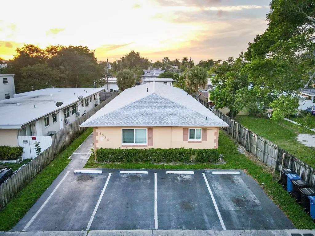 1025 NE 17th Avenue Fort Lauderdale FL 33304