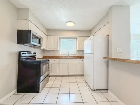 1025 NE 17th Avenue Fort Lauderdale FL 33304