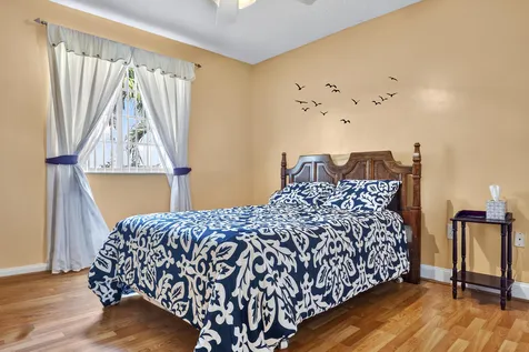 10334 SW 164th Place Miami FL 33196