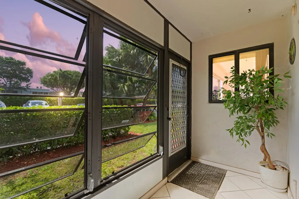 15450 Pembridge Avenue Delray Beach FL 33484