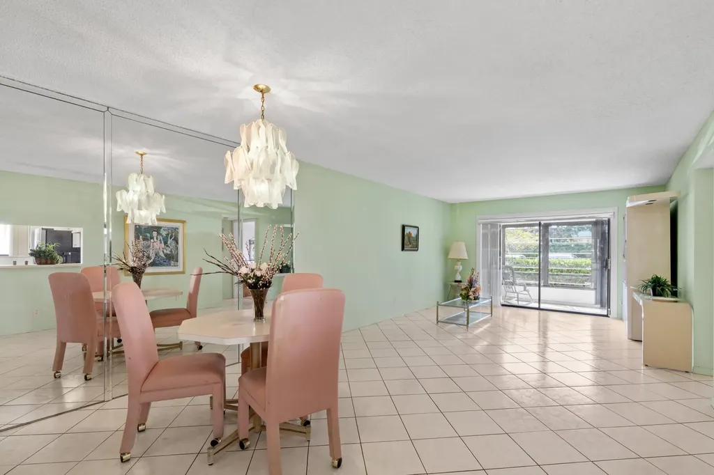 15450 Pembridge Avenue Delray Beach FL 33484