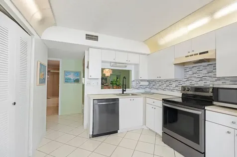 15450 Pembridge Avenue Delray Beach FL 33484