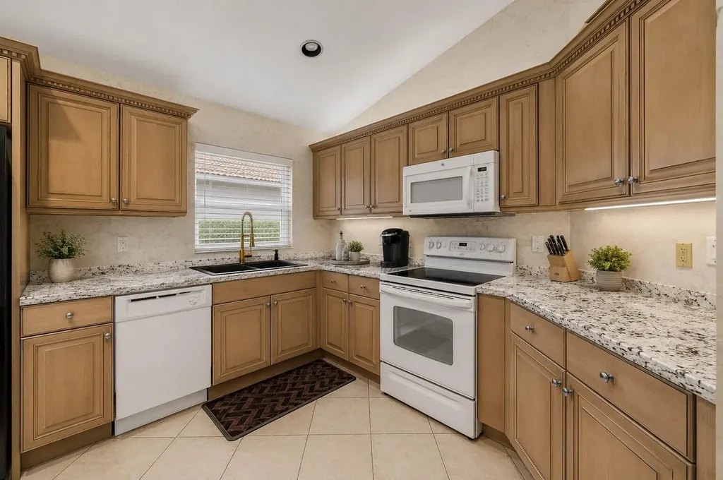 9576 Taormina Street Lake Worth FL 33467