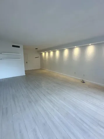 800 West Avenue Miami Beach FL 33139
