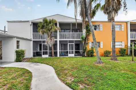 1505 Crescent Circle Lake Park FL 33403