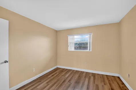 1505 Crescent Circle Lake Park FL 33403