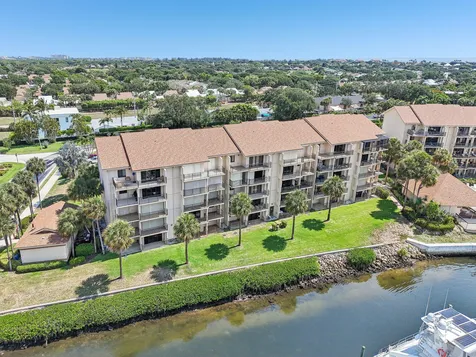 1601 Marina Isle Way Jupiter FL 33477