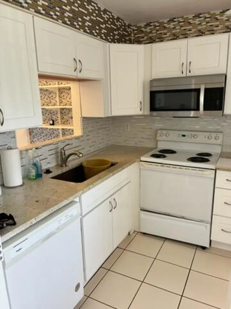 2708 Nassau Bend Coconut Creek FL 33066