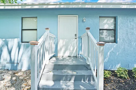 610 SE 2nd Avenue Delray Beach FL 33483