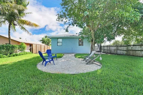 610 SE 2nd Avenue Delray Beach FL 33483