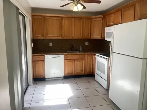 498 Piedmont K Delray Beach FL 33484