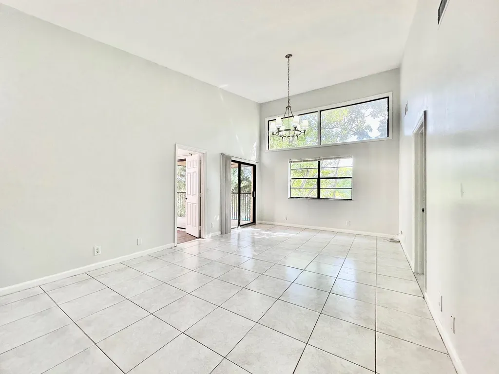 1917 NW 94th Avenue Coral Springs FL 33071