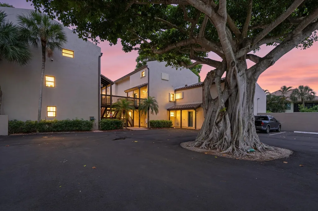 149 NW 70th Boca Raton FL 33487