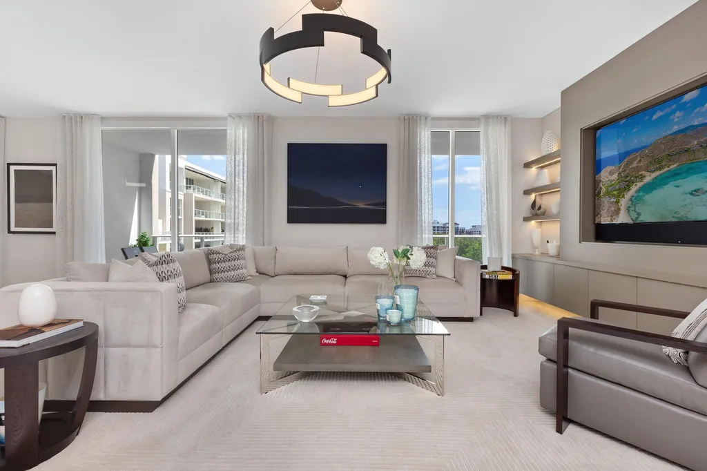 210 SE Mizner Boulevard Boca Raton FL 33432