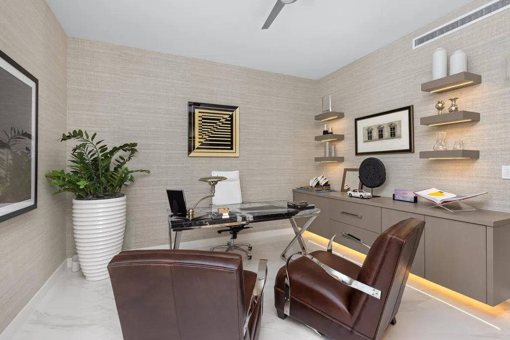 210 SE Mizner Boulevard Boca Raton FL 33432