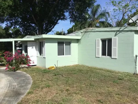 364 Johnston Street Fort Pierce FL 34982