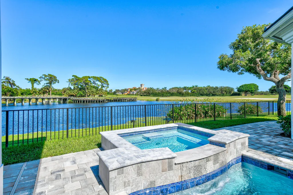 128 SE Rio Angelica Port St Lucie FL 34984