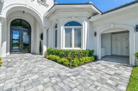 128 SE Rio Angelica Port St Lucie FL 34984