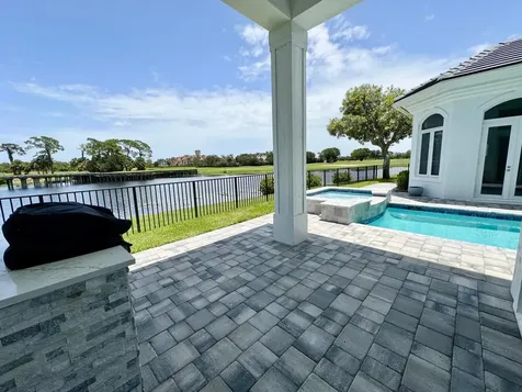 128 SE Rio Angelica Port St Lucie FL 34984