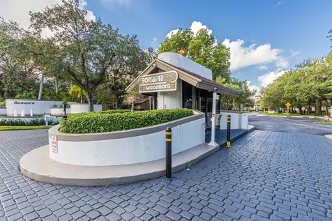 7515 NW 79th Avenue Tamarac FL 33321