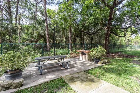 7515 NW 79th Avenue Tamarac FL 33321