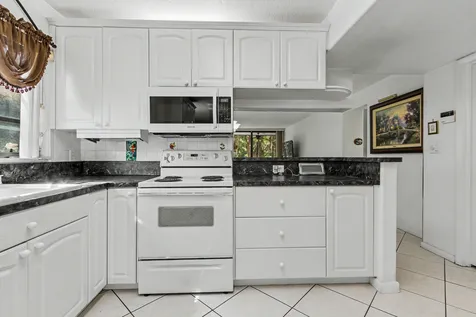 7515 NW 79th Avenue Tamarac FL 33321