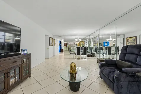 7515 NW 79th Avenue Tamarac FL 33321
