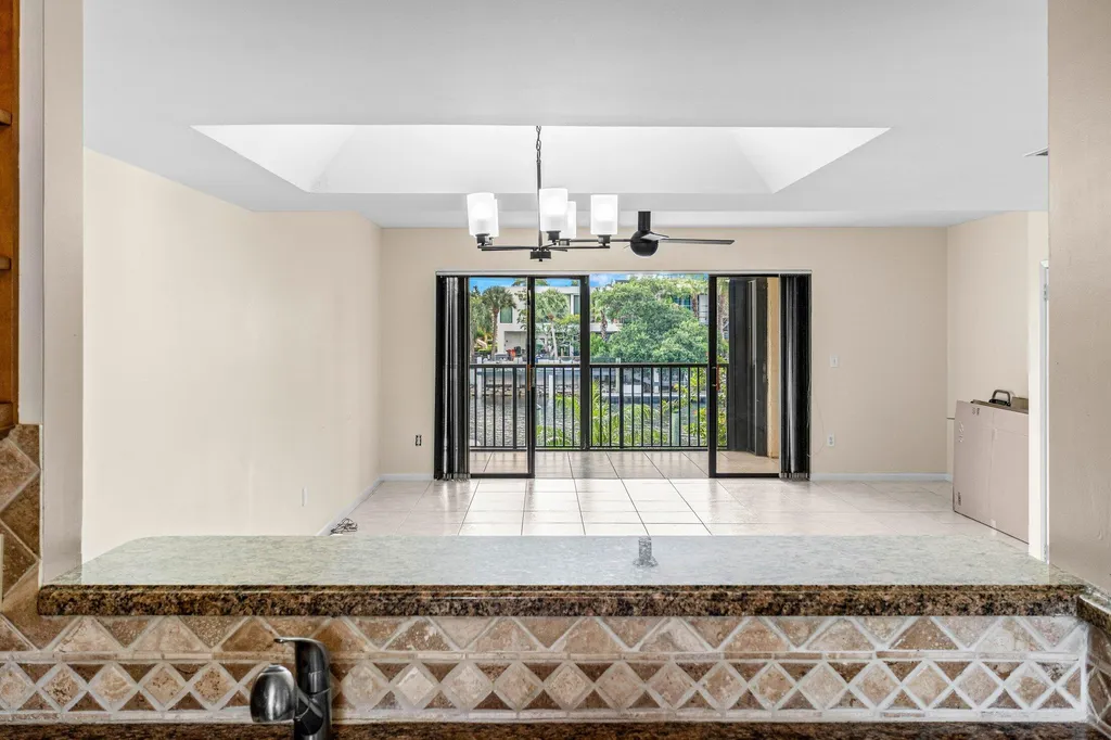 210 Captains Walk Delray Beach FL 33483