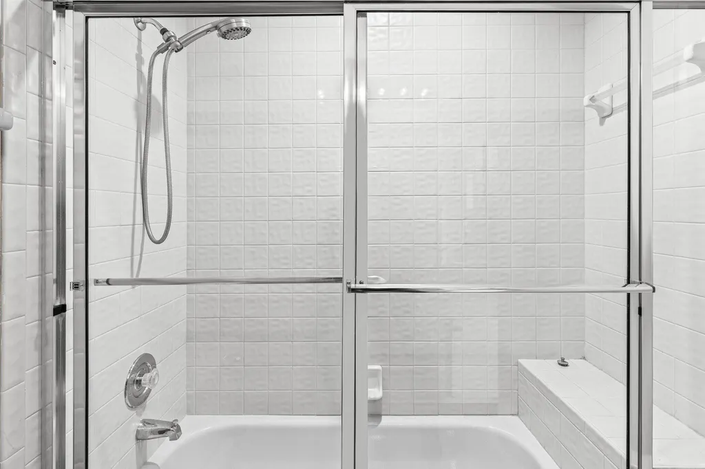 210 Captains Walk Delray Beach FL 33483