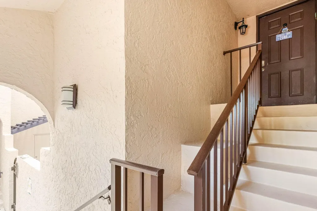 210 Captains Walk Delray Beach FL 33483