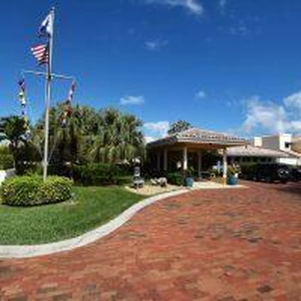 210 Captains Walk Delray Beach FL 33483