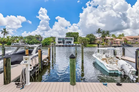 210 Captains Walk Delray Beach FL 33483