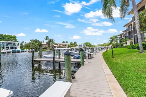 210 Captains Walk Delray Beach FL 33483