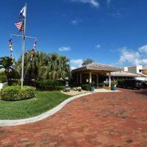 210 Captains Walk Delray Beach FL 33483