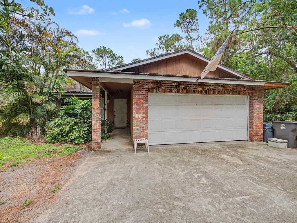 13229 Arrowwood Drive Palm Beach Gardens FL 33418