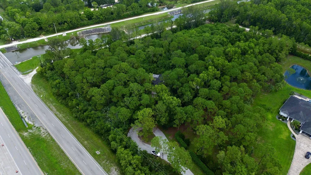 13229 Arrowwood Drive Palm Beach Gardens FL 33418