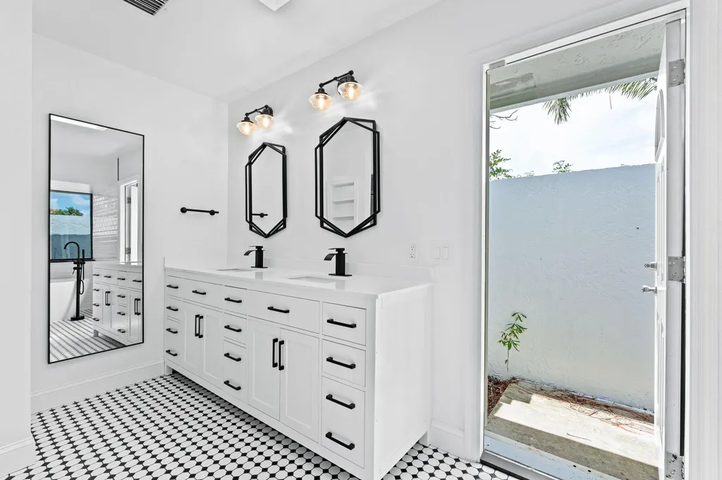 1738 Lindsey Court Wellington FL 33414