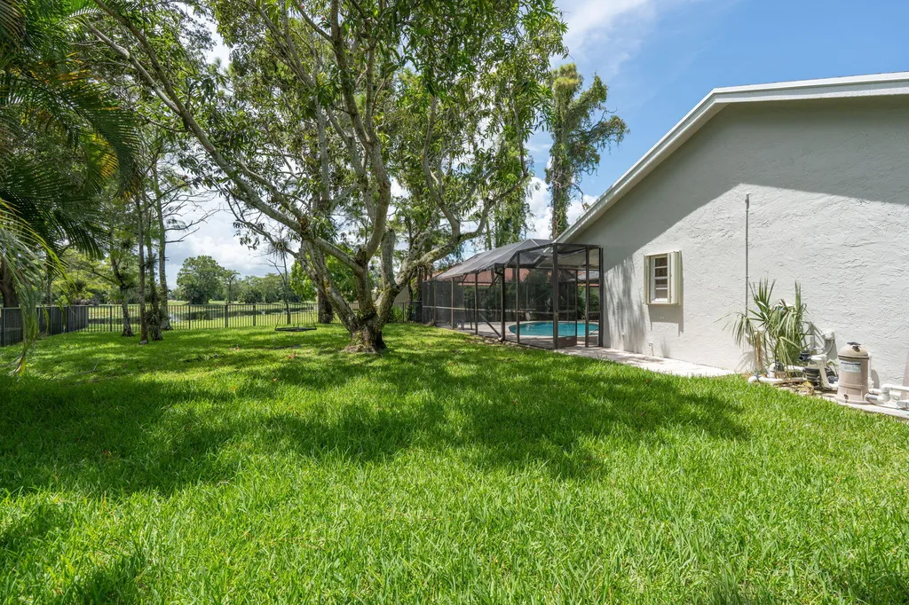 1738 Lindsey Court Wellington FL 33414
