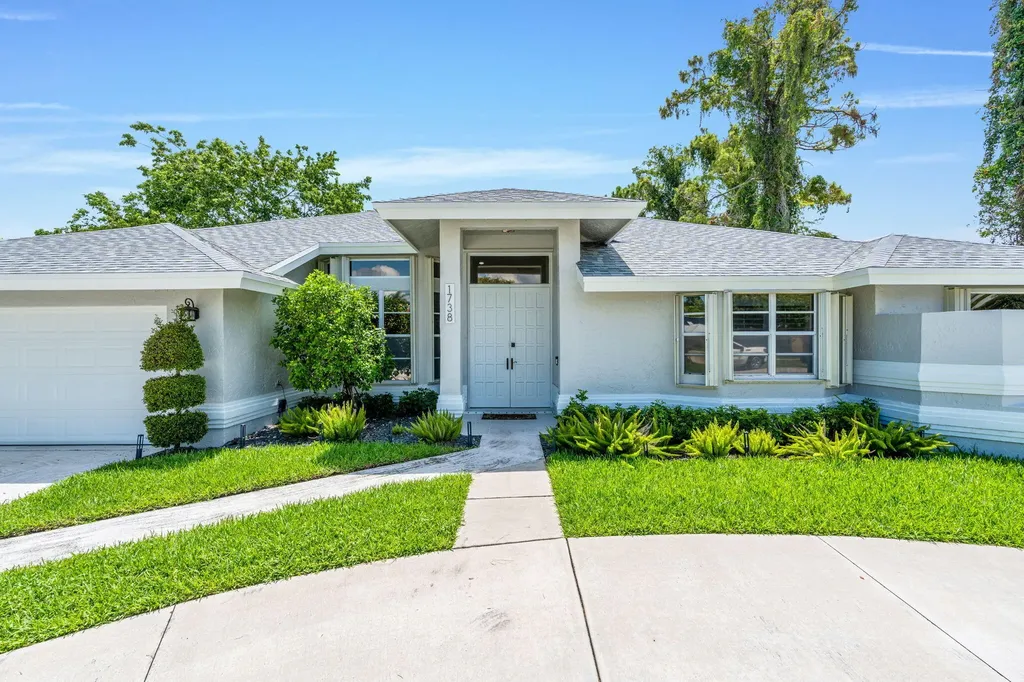 1738 Lindsey Court Wellington FL 33414