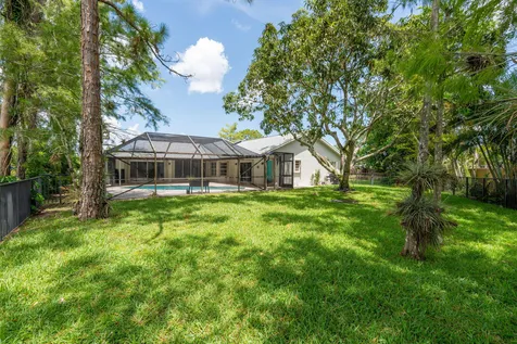 1738 Lindsey Court Wellington FL 33414