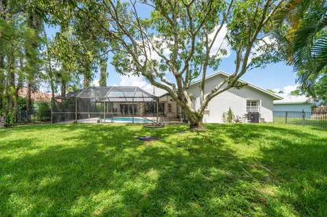 1738 Lindsey Court Wellington FL 33414