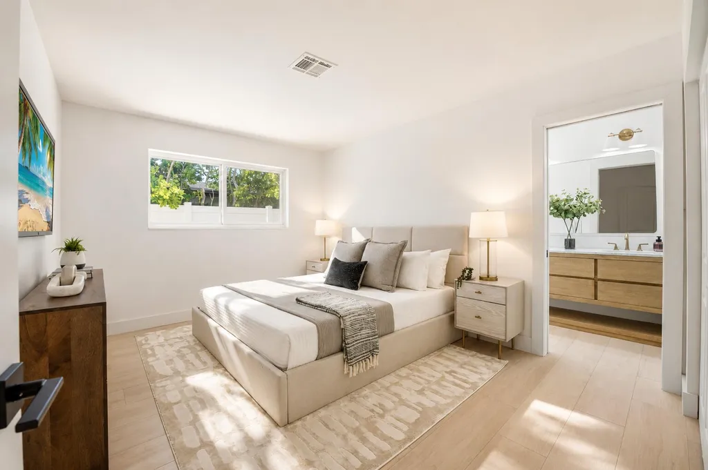 5621 NE 16th Avenue Fort Lauderdale FL 33334