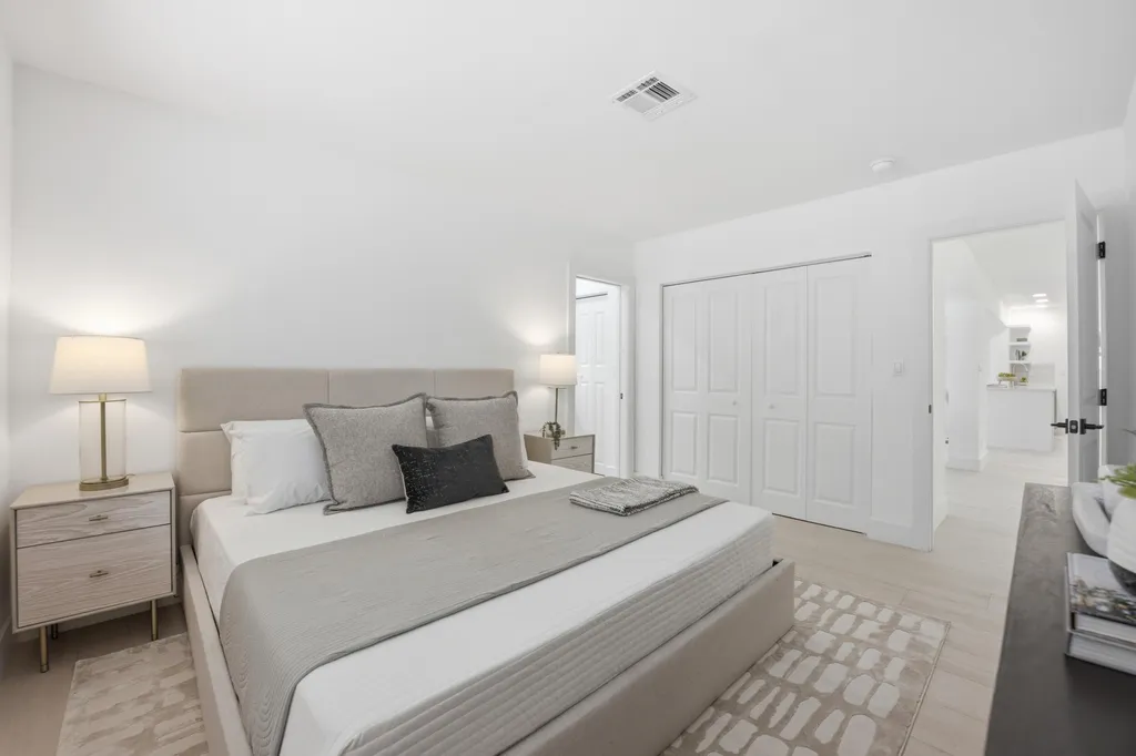5621 NE 16th Avenue Fort Lauderdale FL 33334
